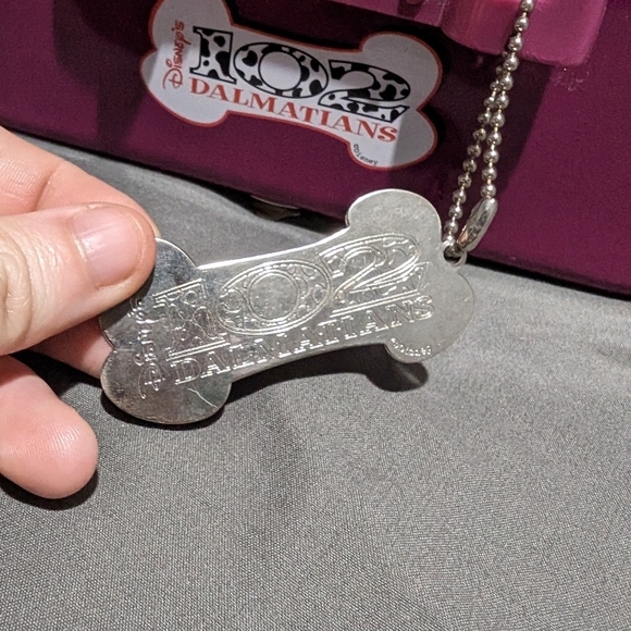 *Rare* Vintage Disney 102 Dalmatian Oddball make up tin - Picture 9 of 15